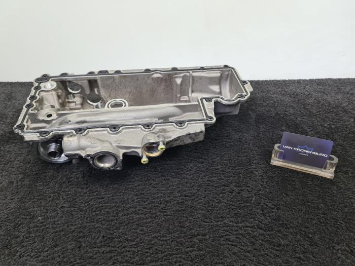 Ölwanne van een Porsche 911 (991) 4.0 24V GT3 2020