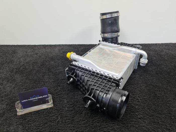 Nuevos Intercooler Mercedes C-Klasse AMG (W206) C-63S E-Performance AMG 2.0 Turbo 4-Matic+ Precio € 460,01 IVA incluido ofrecido por Van Kronenburg Engines