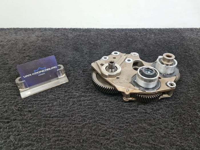 Używane Pompa oleju Audi S8 (D4) 4.0 V8 TFSI 32V Cena € 75,00 Z VAT oferowane przez Van Kronenburg Engines