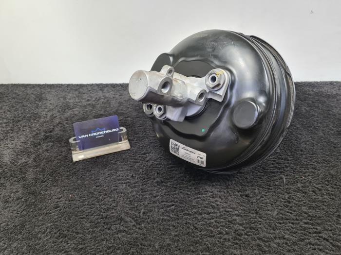 Usagé Servo frein Lamborghini Aventador Roadster 6.5 V12 48V LP 700-4 Prix € 300,00 Prix TTC proposé par Van Kronenburg Engines