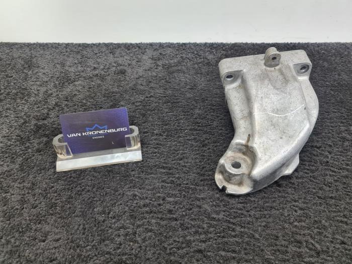 Gebrauchte Motorlager Mercedes E (W212) E-300 CDI V6 24V BlueEfficiency Preis € 30,00 Mit Mehrwertsteuer angeboten von Van Kronenburg Engines
