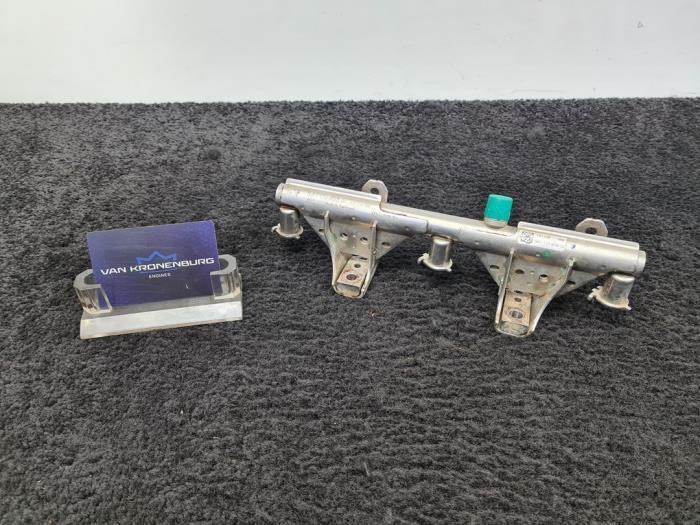 Usagé Système d'injection Porsche 911 (997) 3.6 24V Carrera 4 Prix € 50,00 Prix TTC proposé par Van Kronenburg Engines