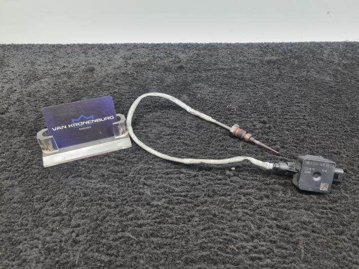 Używane Czujnik temperatury spalin Mercedes V (447.8) 2.0 220d 16V 4-Matic Cena € 65,00 Z VAT oferowane przez Van Kronenburg Engines