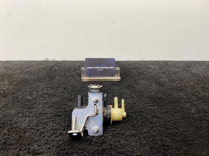 Boost pressure sensor Mercedes Vito 2.0 114 CDI 16V 4x4 A0001532000