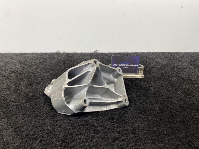 Engine mount Mercedes CLS 300d 2.0 Turbo 16V - A6542232700 654920