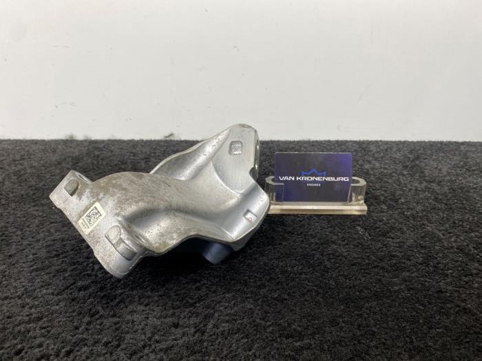 8b0204db-4237-4d12-9bca- 