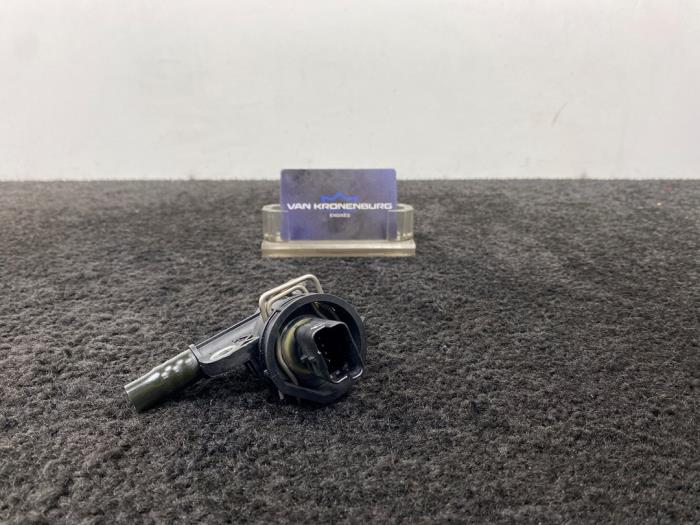 Fuel pressure sensor from a Peugeot Expert (VA/VB/VE/VF/VY) 2.0 Blue HDi 120 16V 2018
