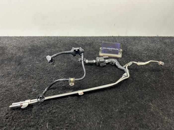 Usagé Conduit (divers) Volkswagen Golf VII (AUA) 2.0 R 360S 4Motion 16V Prix € 40,00 Prix TTC proposé par Van Kronenburg Engines