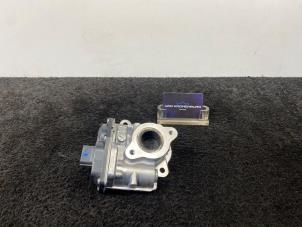Used EGR valve Opel Movano Combi 2.3 CDTi 16V Price € 48,40 Inclusive VAT offered by Van Kronenburg Engines