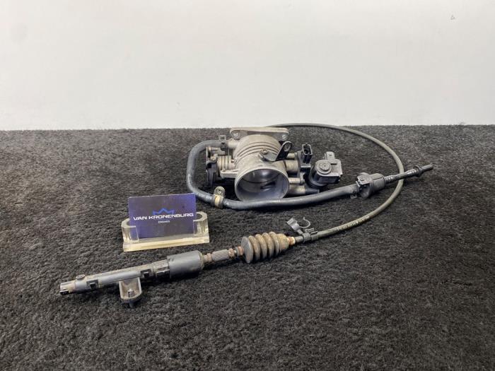 Gebrauchte Drosselklappengehäuse Porsche 911 (996) 3.6 Carrera 24V Preis € 99,99 Mit Mehrwertsteuer angeboten von Van Kronenburg Engines