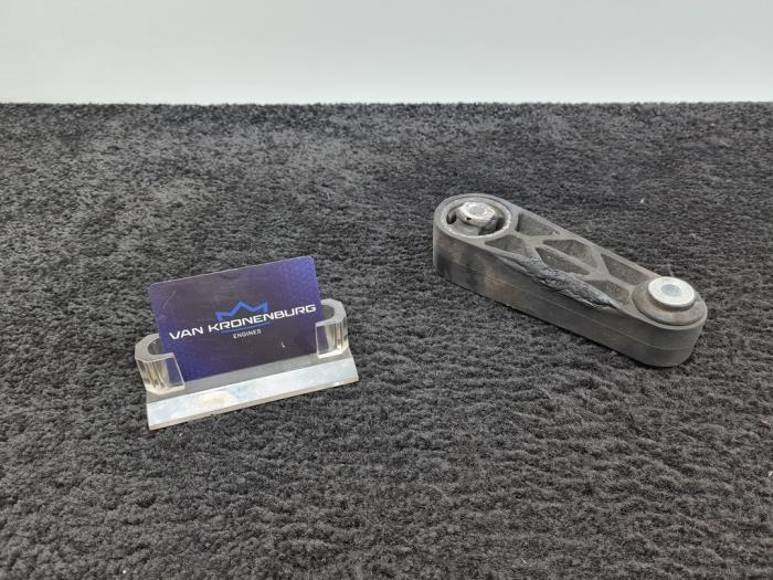 Used Engine mount Porsche Panamera Sport Turismo (971H) 2.9 V6 24V 4S Price € 50,00 Inclusive VAT offered by Van Kronenburg Engines