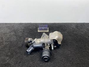 Used Water pump Mercedes A (W176) 1.6 A-180 16V Price € 89,95 Inclusive VAT offered by Van Kronenburg Engines