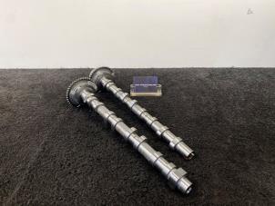 Used Camshaft kit Mercedes E (W213) E-200 2.0 Turbo 16V 4-Matic Price € 399,95 Inclusive VAT offered by Van Kronenburg Engines