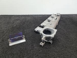 Ansaugbrugge van een Volkswagen Touareg (7LA/7L6) 5.0 TDI V10 2005