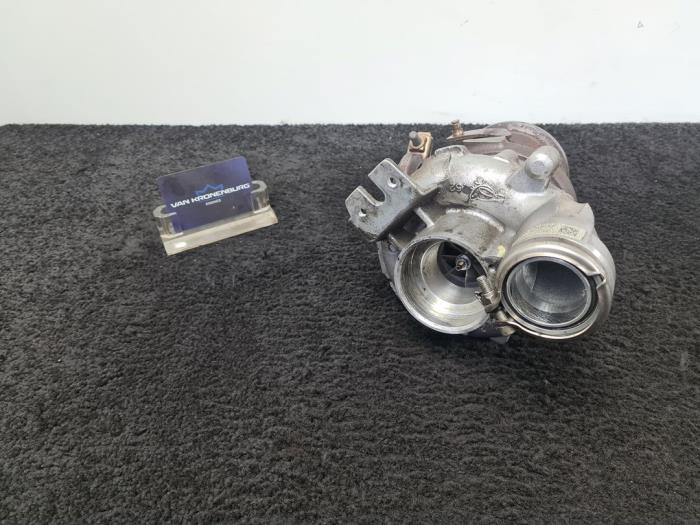 Używane Turbo BMW 5 serie (F10) 550i V8 32V TwinPower Turbo Cena € 199,95 Z VAT oferowane przez Van Kronenburg Engines