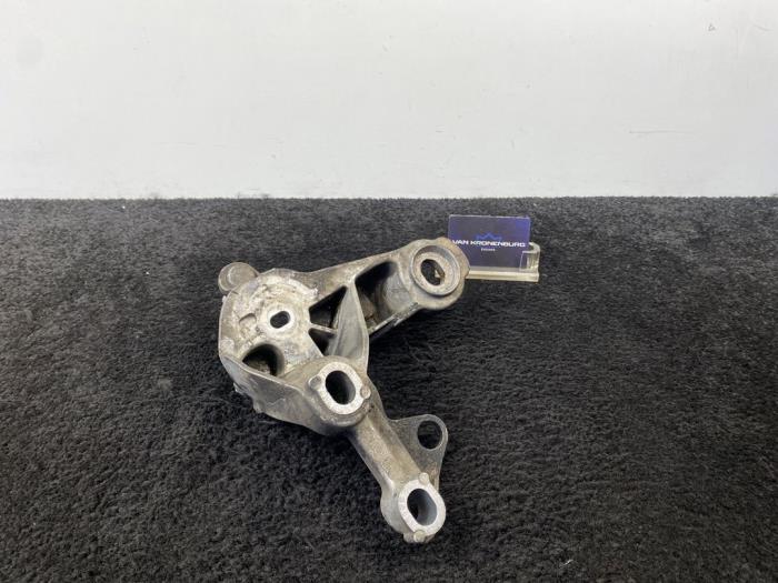 Gebrauchte Motorlager Audi S6 (C6) 5.2 V10 40V Preis € 50,00 Mit Mehrwertsteuer angeboten von Van Kronenburg Engines
