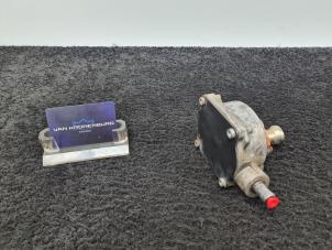 Usados Bomba de vacío de servofreno BMW 3 serie (E90) 325i 24V Precio € 60,00 IVA incluido ofrecido por Van Kronenburg Engines