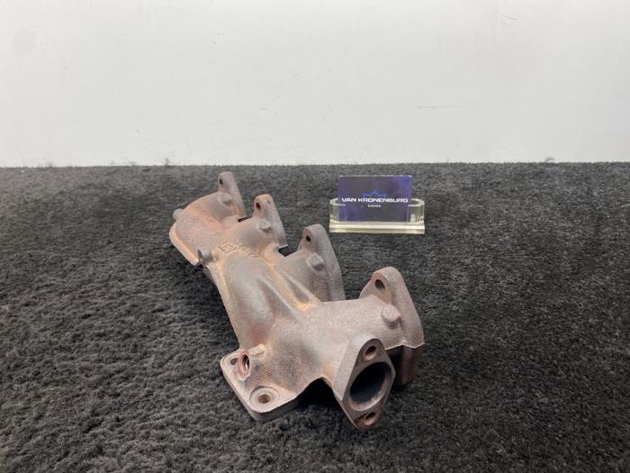 Exhaust manifold