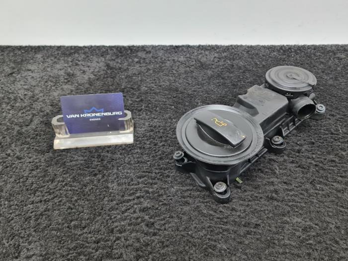 Usagé Ventilation carter Porsche Panamera Sport Turismo (971H) 2.9 V6 24V 4S Prix € 45,00 Prix TTC proposé par Van Kronenburg Engines