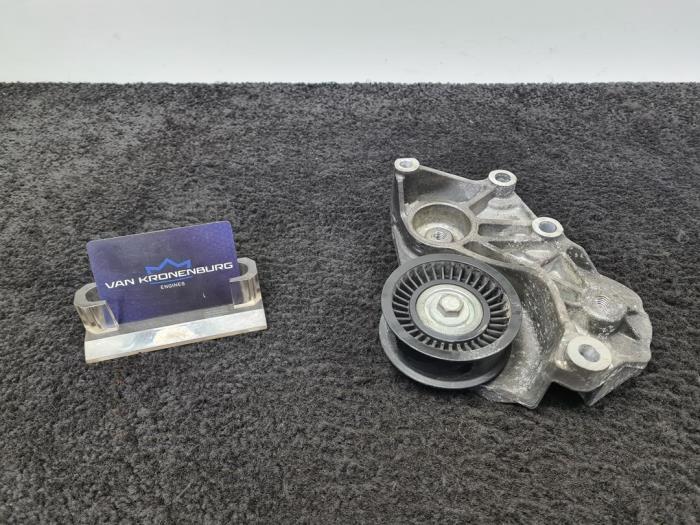 Gebrauchte Spanrolle multiriem Landrover Range Rover IV (LG) 3.0 V6 Supercharged Preis € 40,00 Mit Mehrwertsteuer angeboten von Van Kronenburg Engines