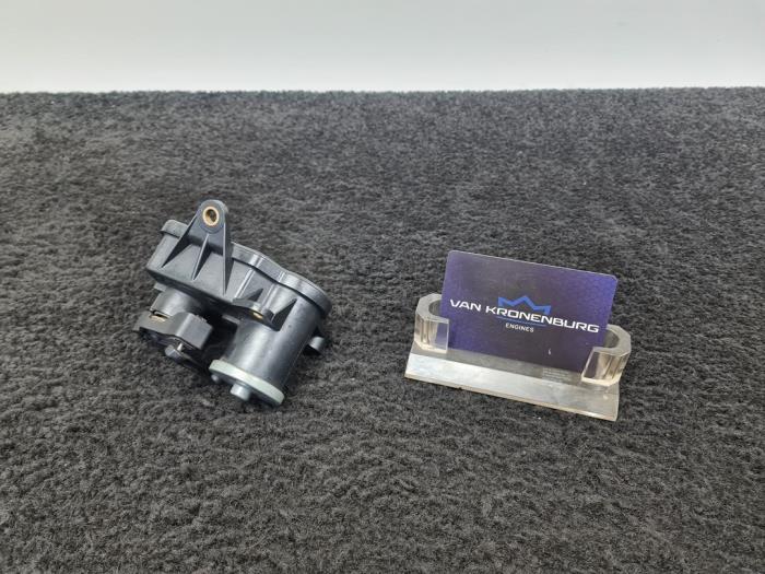 Intake manifold actuator from a Mercedes-Benz ML III (166) 3.0 ML-350 BlueTEC V6 24V 4-Matic 2014