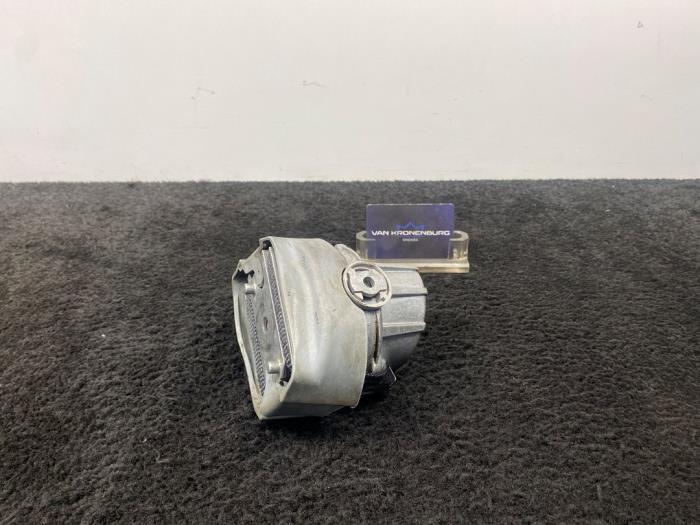 Usagé Support moteur Audi RS 6 (C6) RS6 5.0 V10 40V TFSI Prix € 60,00 Prix TTC proposé par Van Kronenburg Engines