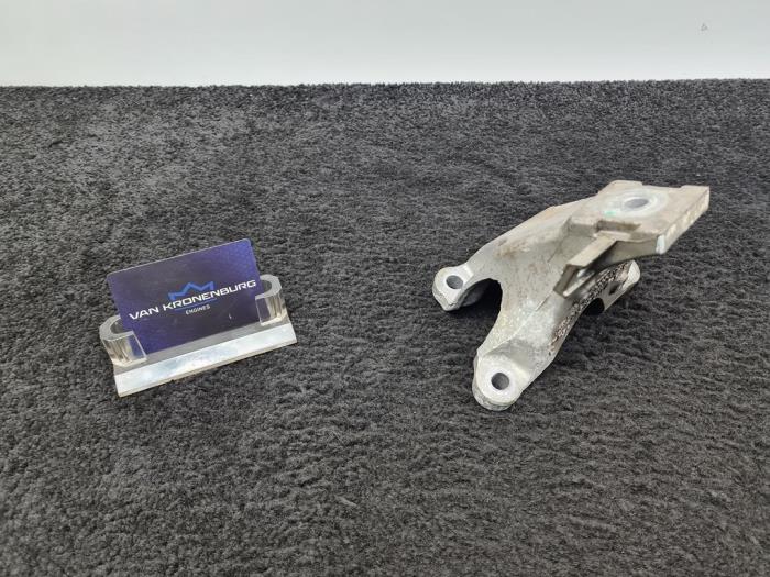 Gebrauchte Motorlager Audi A6 Allroad Quattro (C6) 3.2 V6 24V FSI Preis € 30,00 Mit Mehrwertsteuer angeboten von Van Kronenburg Engines