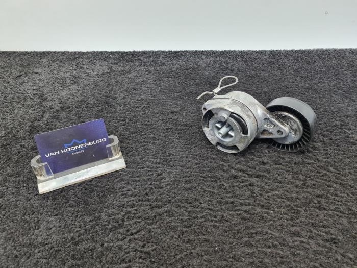 Spanrolle multiriem van een Audi A6 (C6) 3.2 V6 24V FSI 2006