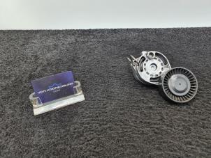 Spanrolle multiriem van een Audi A6 (C6) 3.2 V6 24V FSI 2006
