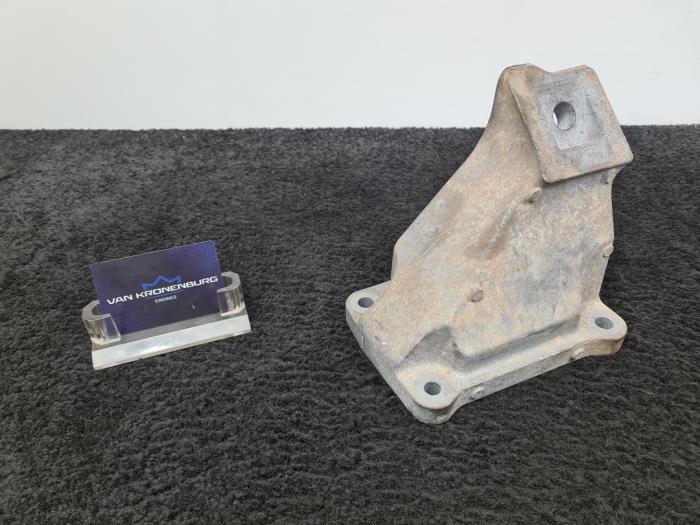 Gebrauchte Motorlager Landrover Range Rover IV (LG) 5.0 V8 32V Supercharged Preis € 25,00 Mit Mehrwertsteuer angeboten von Van Kronenburg Engines