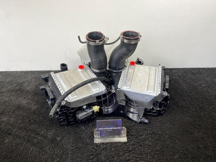 Usagé Intercooler Mercedes C AMG (C205) 4.0 C-63 AMG V8 Biturbo Prix € 1.000,00 Prix TTC proposé par Van Kronenburg Engines
