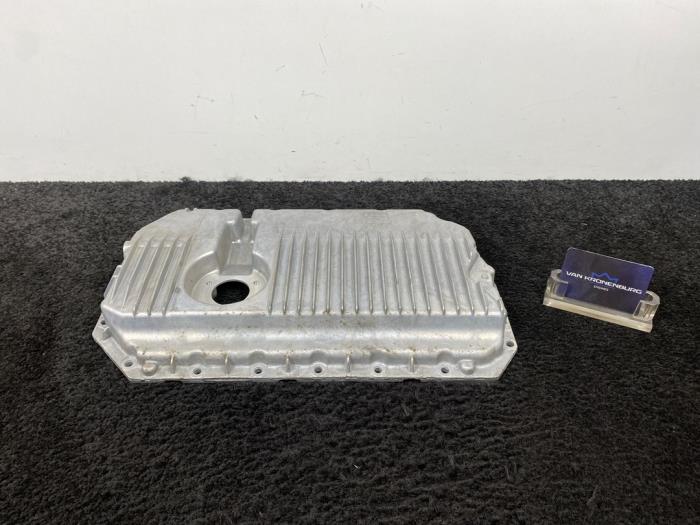 Usagé Couvercle carter Audi A6 (C6) 2.4 V6 24V Quattro Prix € 29,95 Prix TTC proposé par Van Kronenburg Engines