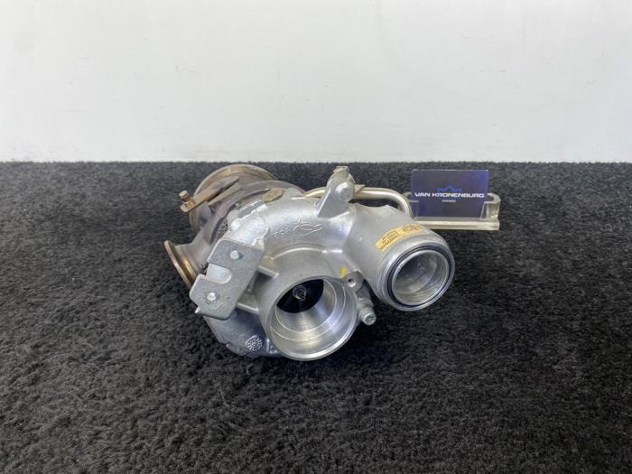Używane Turbo BMW 5 serie (F10) 550i xDrive V8 32V TwinPower Turbo Cena € 350,00 Z VAT oferowane przez Van Kronenburg Engines