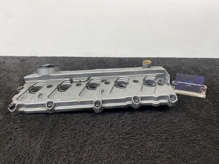Usagé Couvercle soupapes Audi S6 (C6) 5.2 V10 40V Prix € 50,00 Prix TTC proposé par Van Kronenburg Engines