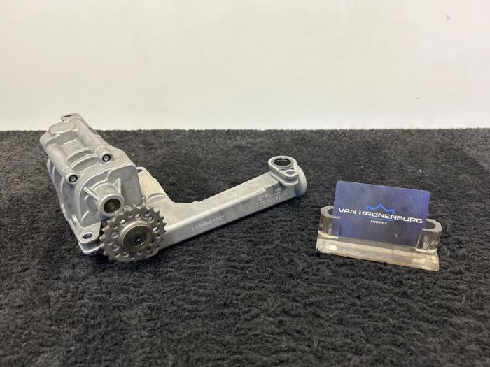 Gebrauchte Ölpumpe Mercedes ML II (164/4JG) 4.0 ML-420 CDI 4-Matic V8 32V Preis € 250,00 Mit Mehrwertsteuer angeboten von Van Kronenburg Engines