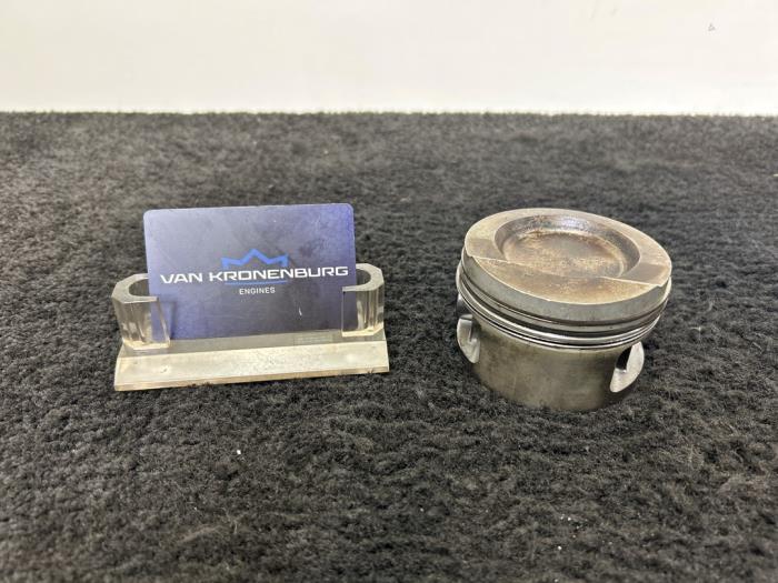 Piston d'un Volkswagen Golf III (1H1) 2.8 VR6