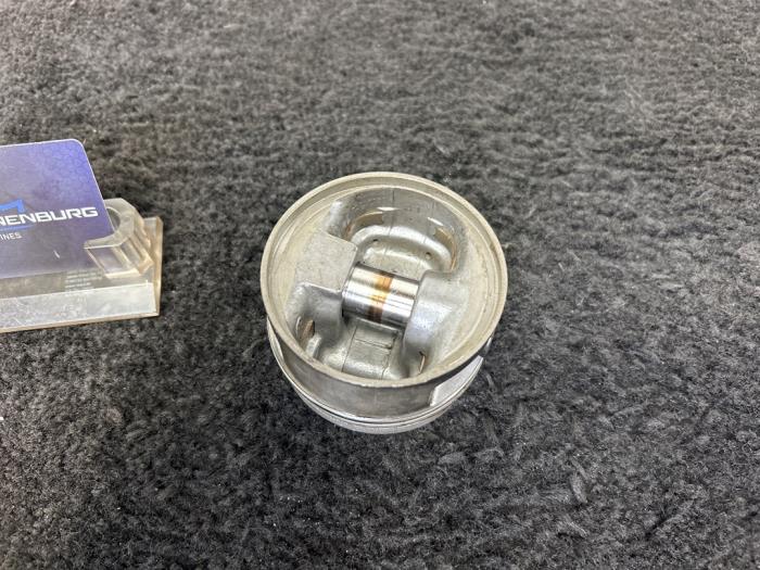 Piston d'un Volkswagen Golf III (1H1) 2.8 VR6