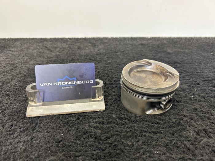 Usados Pistón Volkswagen Golf III (1H1) 2.8 VR6 Precio de solicitud ofrecido por Van Kronenburg Engines