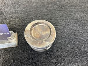 Piston d'un Volkswagen Golf III (1H1) 2.8 VR6