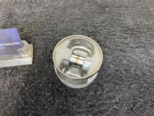 Piston d'un Volkswagen Golf III (1H1) 2.8 VR6