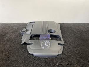 Usados Chapa protectora motor Mercedes E (W212) E-200 CGI 16V BlueEfficiency Precio € 19,95 IVA incluido ofrecido por Van Kronenburg Engines