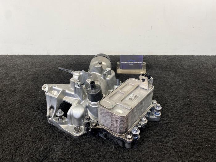 Gebrauchte Ölfilterhalter Mercedes Sprinter 3,5t (910.0/910.1/907.1/907.2) 211 CDI 2.0 D Preis € 80,01 Mit Mehrwertsteuer angeboten von Van Kronenburg Engines