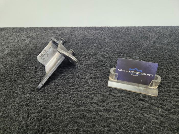 Engine mount Volkswagen Caddy IV, 2015 2.0 TDI 102, Delivery, Diesel, 1.968cc, 75kW, CUUD; DFSD, 2015-05 (Used)