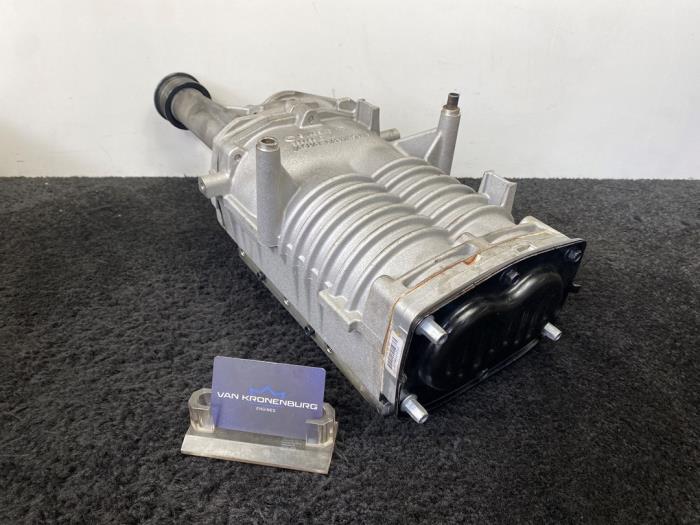 Used Compressor Landrover Range Rover IV (LG) 3.0 V6 Supercharged Price € 1.149,50 Inclusive VAT offered by Van Kronenburg Engines