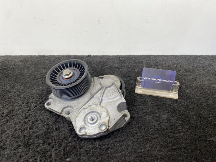 Usados Rodillo tensor correa múltiple Jaguar F-type 3.0 S V6 24V Precio € 30,00 IVA incluido ofrecido por Van Kronenburg Engines