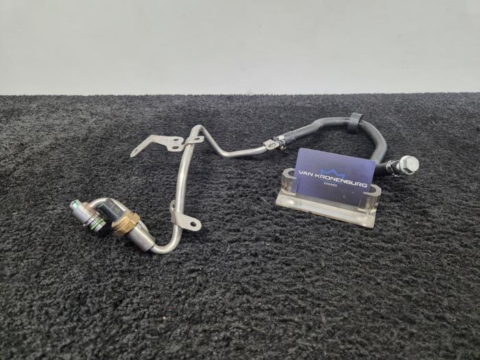 Begagnade Bränsleledning Mercedes E (W213) E-200d 2.0 Turbo 16V Pris € 40,00 Inklusive moms erbjuds av Van Kronenburg Engines