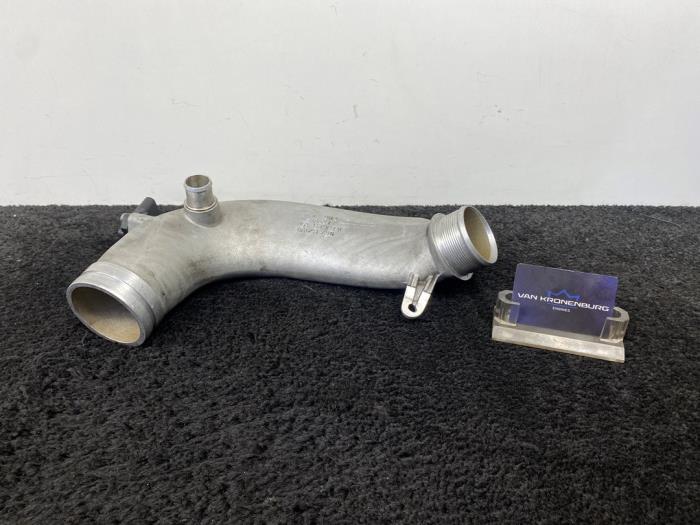 Gebrauchte Intercooler Rohr Audi RS 6 Avant (C6) RS6 5.0 V10 40V TFSI Preis € 40,00 Mit Mehrwertsteuer angeboten von Van Kronenburg Engines