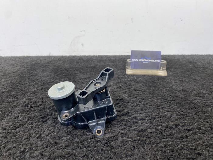 Begagnade Vortexventilmotor Mercedes C (W204) 3.0 C-320 CDI V6 24V Pris € 45,00 Inklusive moms erbjuds av Van Kronenburg Engines