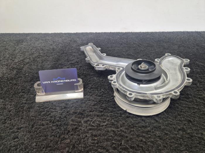 Begagnade Vattenpump Audi Q7 (4LB) 3.0 TDI V6 24V Clean Diesel Pris € 25,00 Inklusive moms erbjuds av Van Kronenburg Engines
