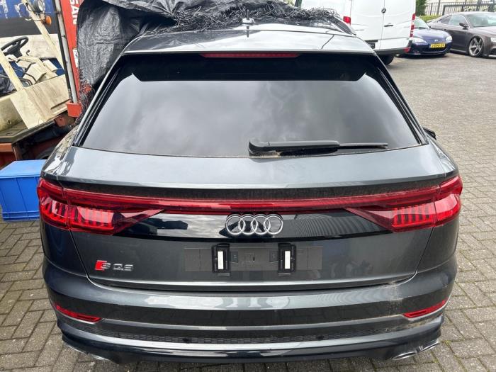 Gebrauchte Heckklappe Audi SQ8 (4MN) 4.0 V8 32V TDI Mild Hybrid Quattro Preis € 1.499,95 Mit Mehrwertsteuer angeboten von Van Kronenburg Engines